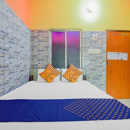 สป็อต ออน 74542 โรงแรมอาราฟ Jadabpur ภายนอก รูปภาพ