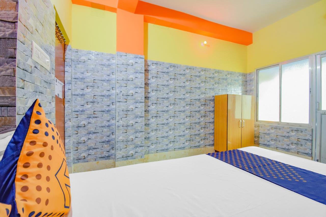 สป็อต ออน 74542 โรงแรมอาราฟ Jadabpur ภายนอก รูปภาพ